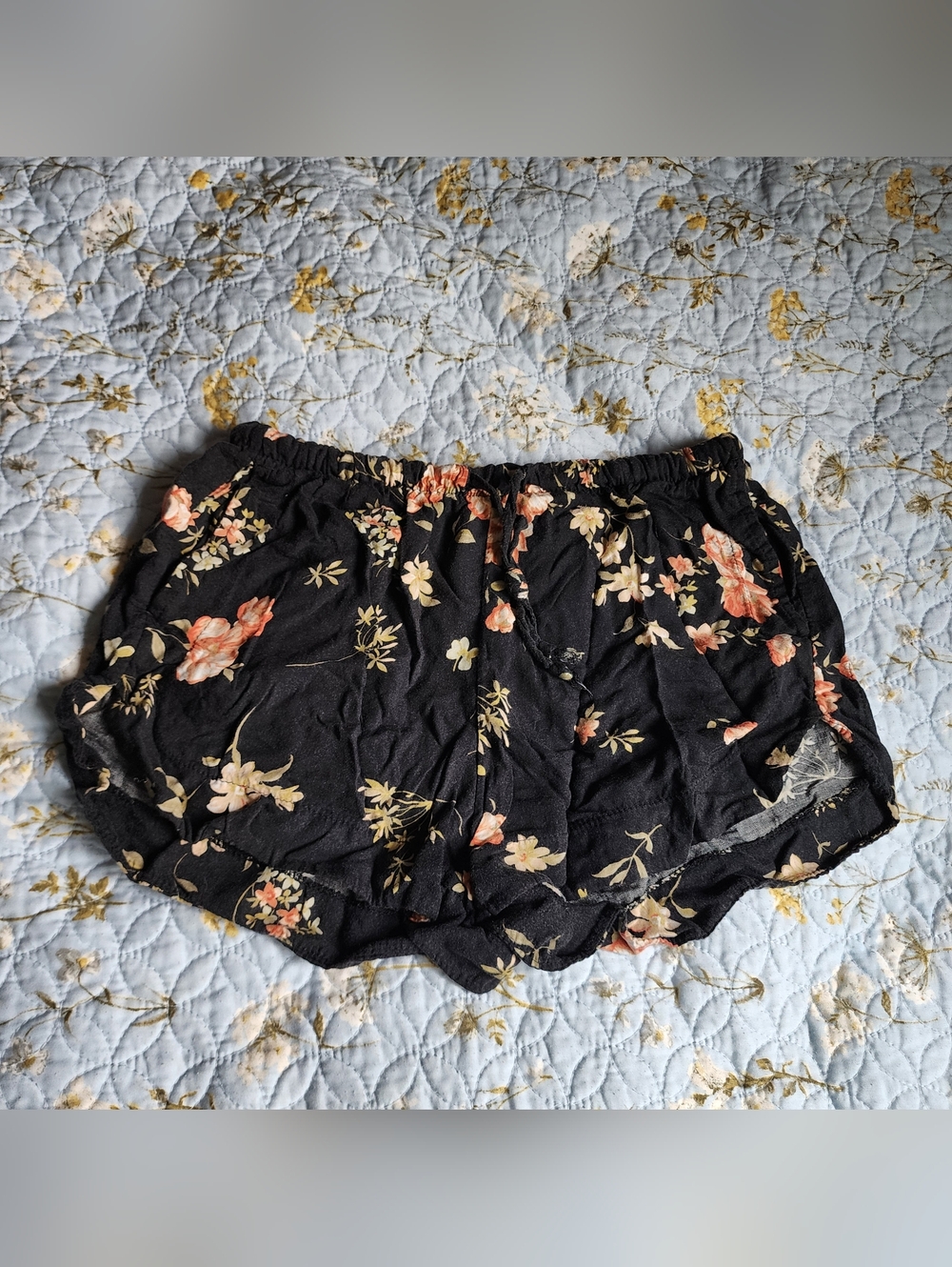 Brandy Melville Black Floral Elastic Waist Shorts with Pink Accents Eve